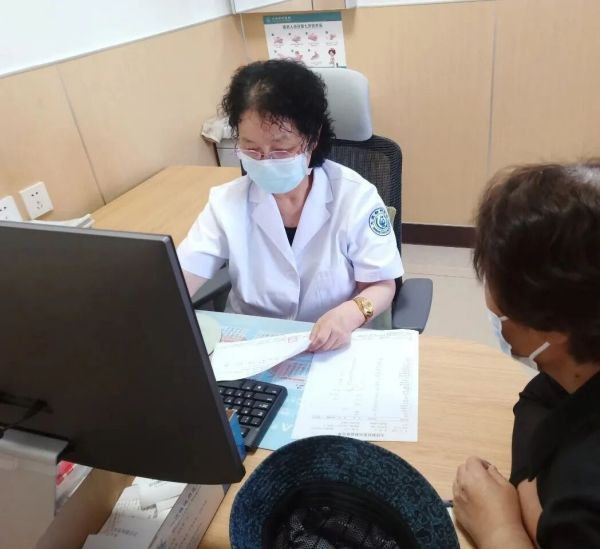 就诊须知(图12) 就诊须知(图12)